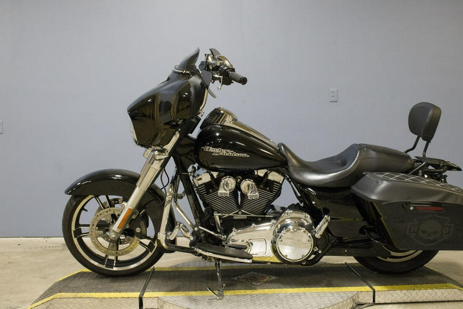 2014 Harley-Davidson® FLHX - Street Glide®