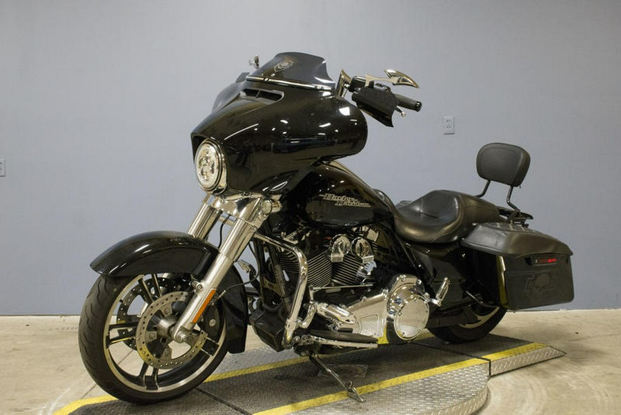 2014 Harley-Davidson® FLHX - Street Glide®
