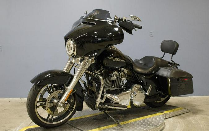 2014 Harley-Davidson® FLHX - Street Glide®