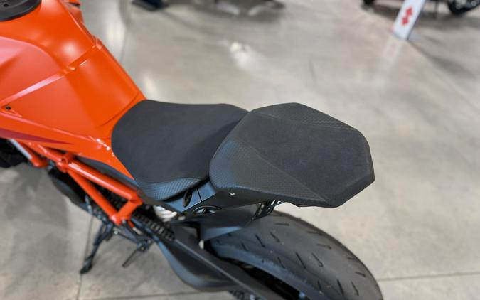 2024 KTM Super Duke R EVO