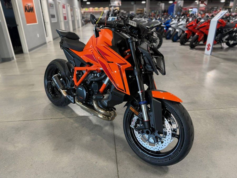 2024 KTM Super Duke R EVO
