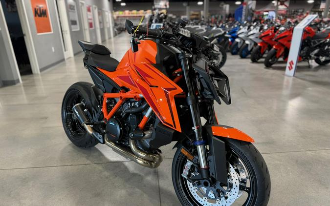 2024 KTM Super Duke R EVO
