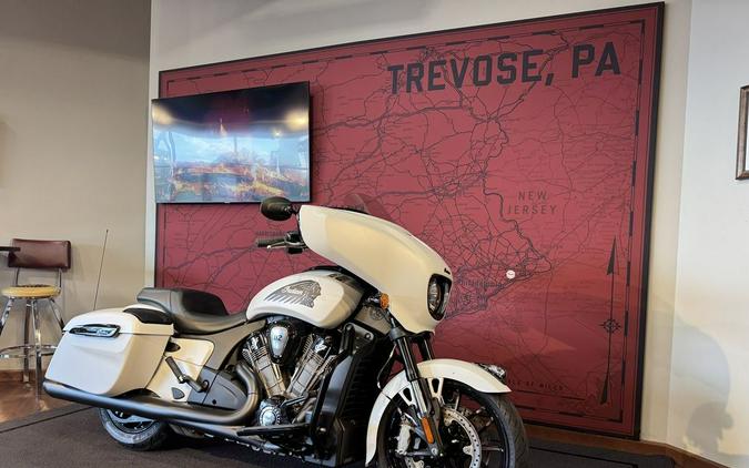 2025 Indian Motorcycle® Chieftain® PowerPlus Dark Horse® 112 w/PowerBand Ghost White Metallic Smoke