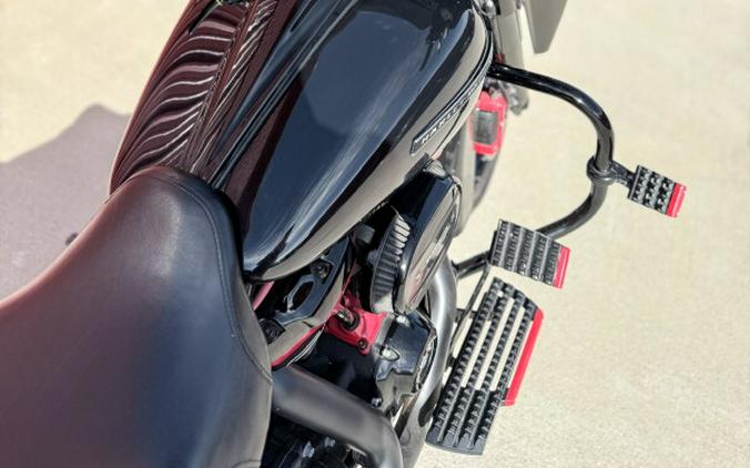 2020 Harley-Davidson® Street Glide® Special Vivid Black