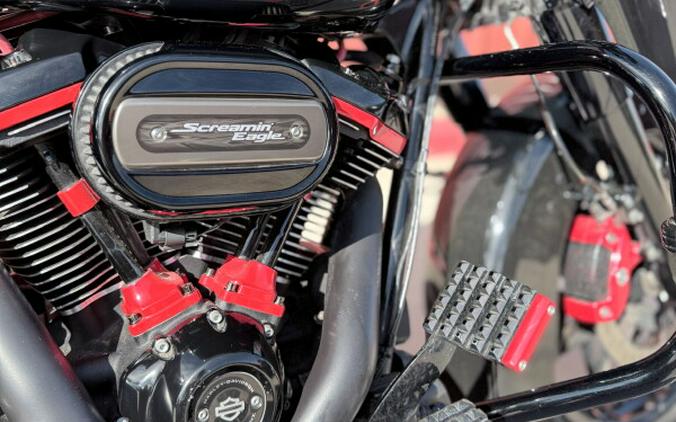2020 Harley-Davidson® Street Glide® Special Vivid Black