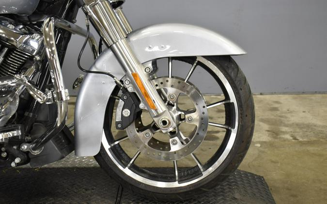 2020 Harley-Davidson Street Glide Barracuda Silver
