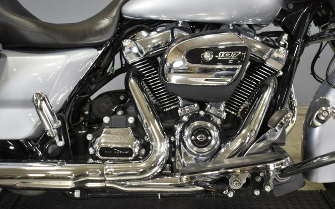2020 Harley-Davidson Street Glide Barracuda Silver