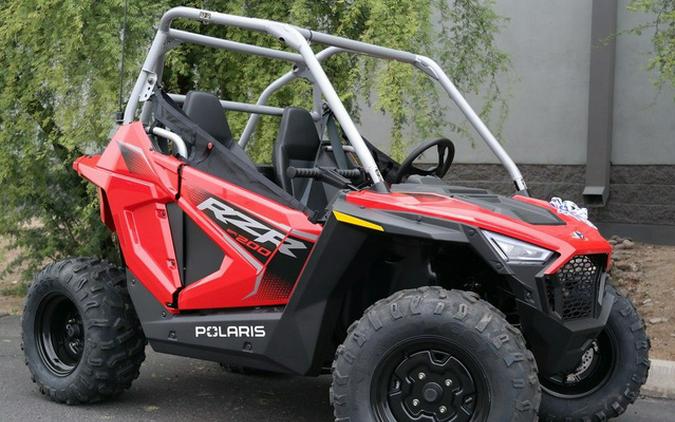 2026 Polaris RZR 200 EFI
