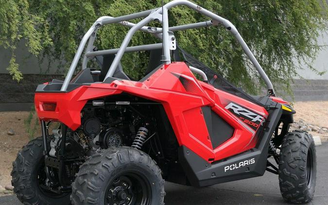 2026 Polaris RZR 200 EFI