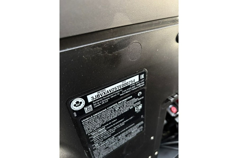 2026 MAVERICK XRS TURBO RR - Can-Am