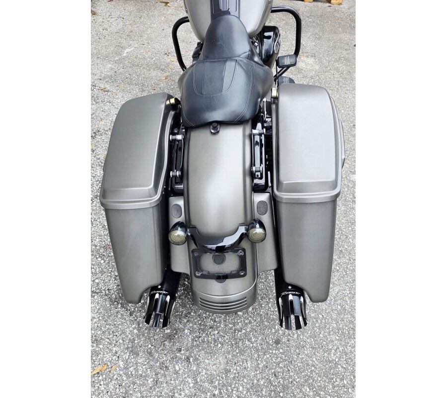 2018 Harley-Davidson® FLHRXS Road King® Special