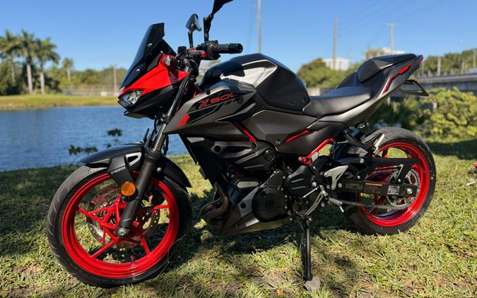 2025 Kawasaki Z500 SE ABS