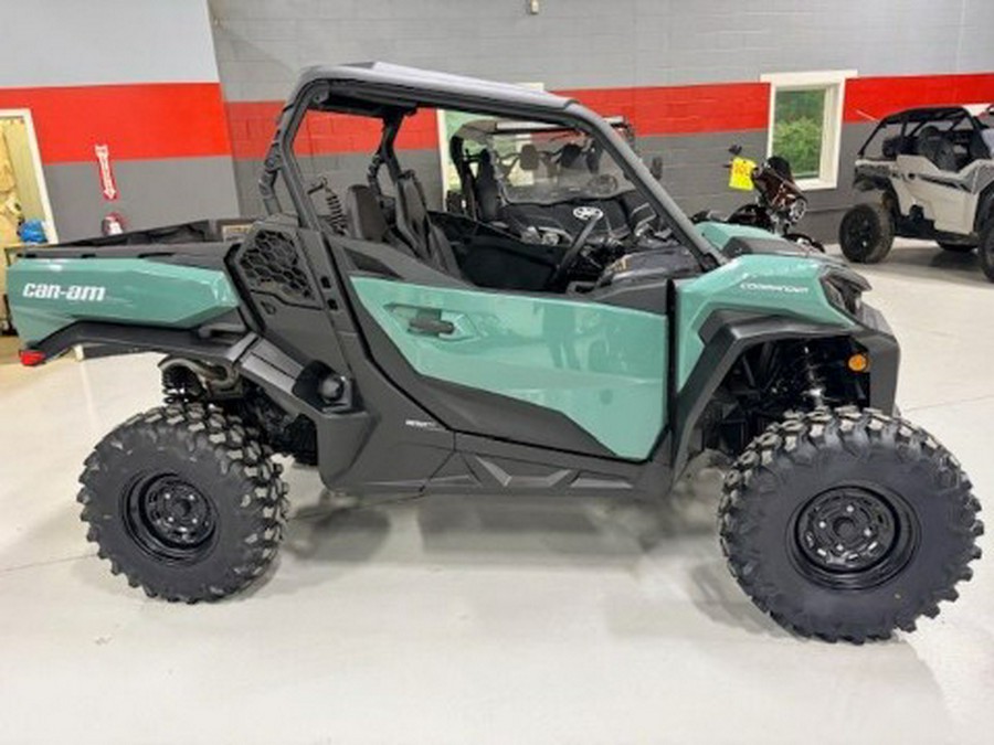 2026 Can-Am Commander DPS 1000R