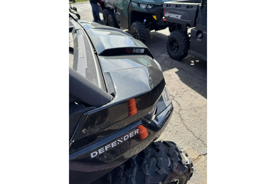 2025 Can-Am DEFENDER DPS HD9