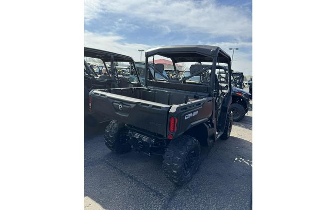 2025 Can-Am DEFENDER DPS HD9