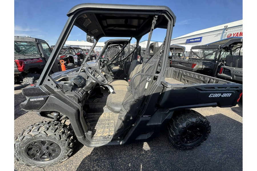 2025 Can-Am DEFENDER DPS HD9