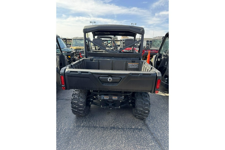 2025 Can-Am DEFENDER DPS HD9