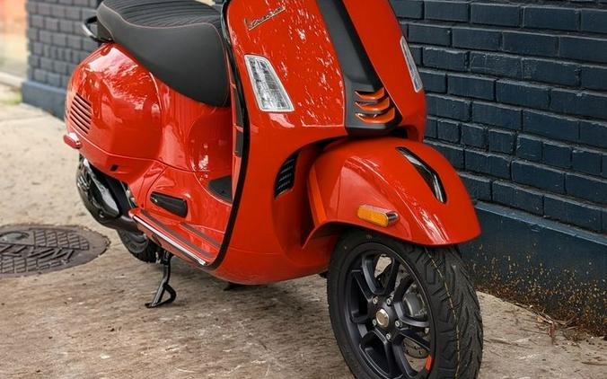 2024 Vespa GTS SUPERSPORT