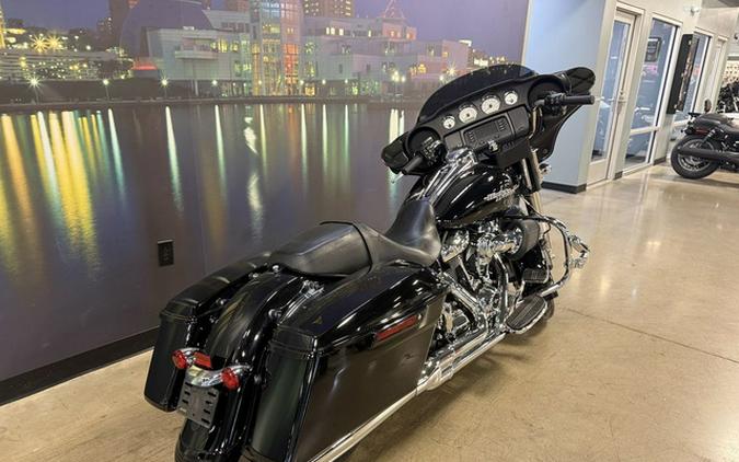 2017 Harley-Davidson FLHX - Street Glide