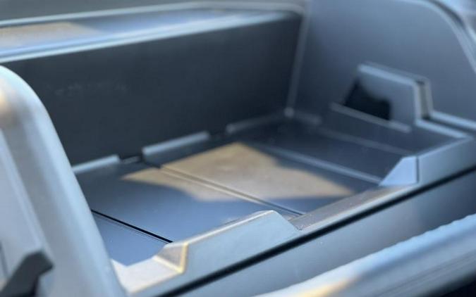 2026 Can-Am® Defender DPS CAB HD10