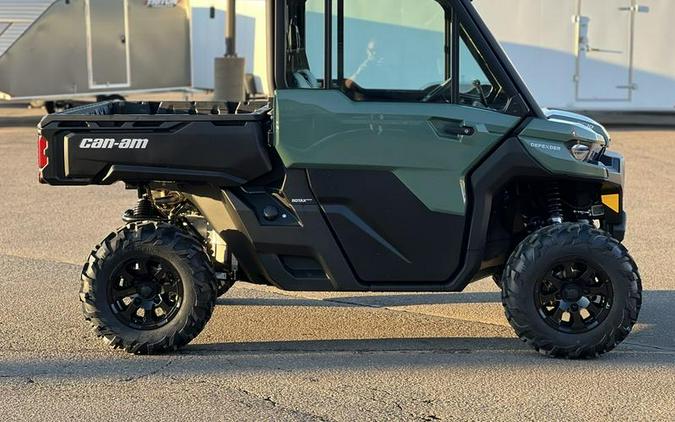 2026 Can-Am® Defender DPS CAB HD10