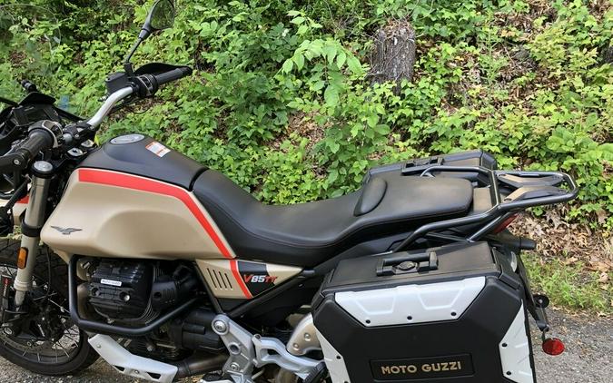 2021 Moto Guzzi V85 TT Travel E5 Sabbia Namib