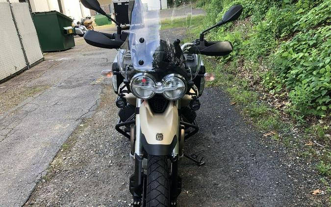 2021 Moto Guzzi V85 TT Travel E5 Sabbia Namib