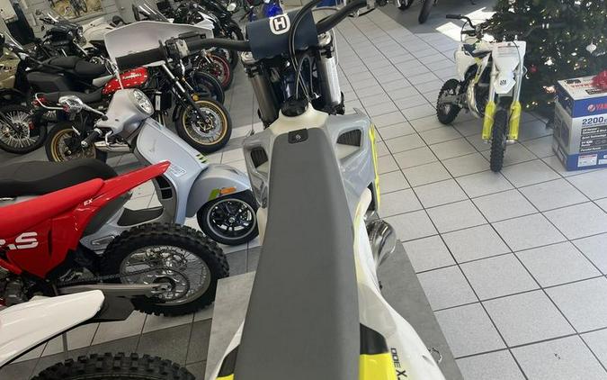 2023 Husqvarna® TX 300