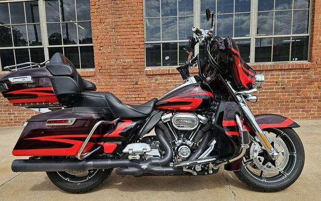 2017 Harley-Davidson Electra Glide® CVO™ Limited