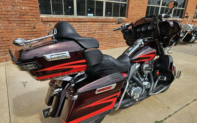 2017 Harley-Davidson Electra Glide® CVO™ Limited