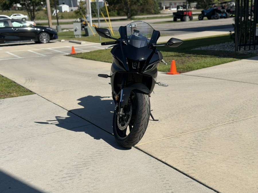 2024 YAMAHA YZF-R7 Raven - A009592