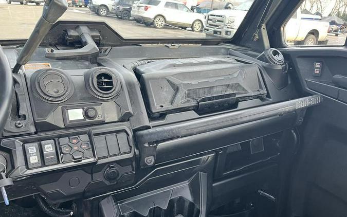 2024 Can-Am® Defender Limited HD10