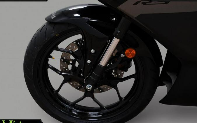 2025 Yamaha YZF-R3