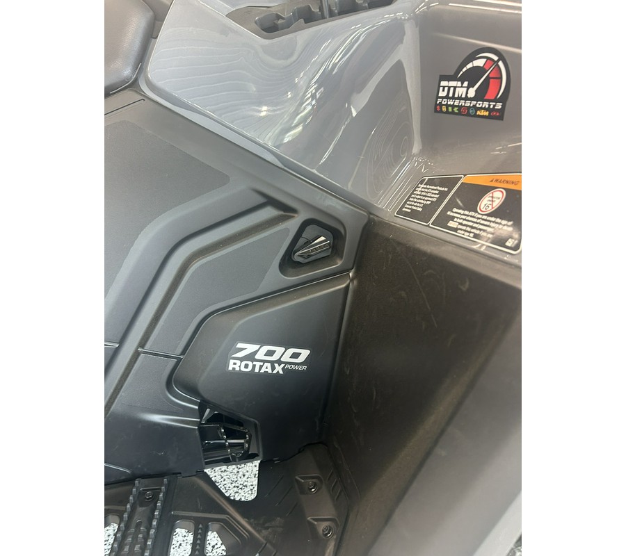 2026 Can-Am Outlander MAX DPS 700