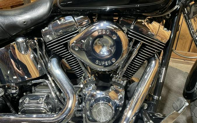 2005 Harley-Davidson® FXSTSI