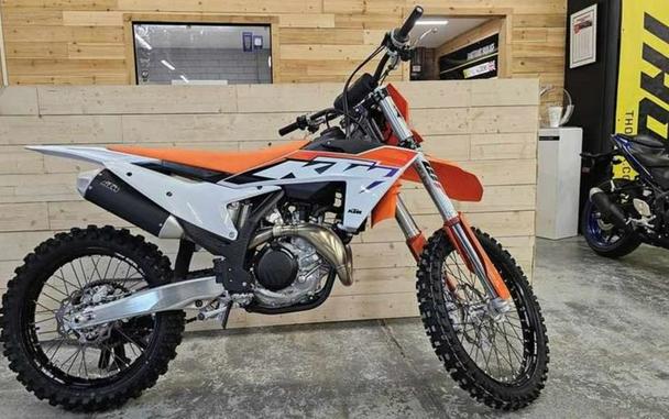 2024 KTM 450 SX-F Factory Edition First Look [17 Fast Facts]