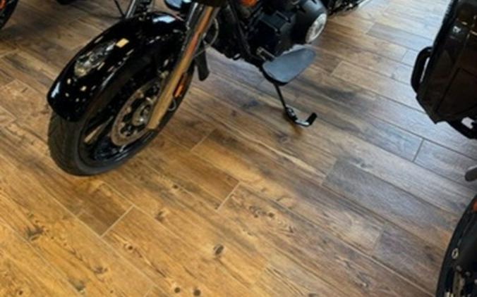 2025 Indian Chieftain Black Metallic