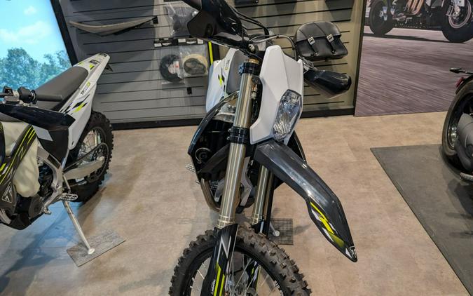 2026 Triumph TF 450-E