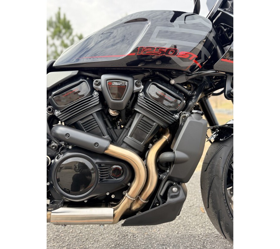 2026 Harley-Davidson® RA1250ST Pan America® 1250 ST