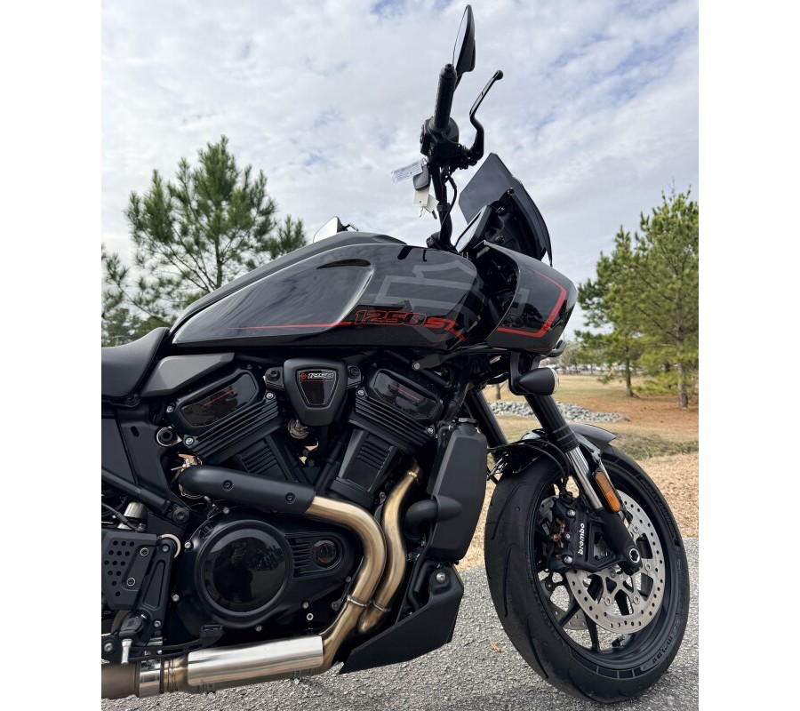 2026 Harley-Davidson® RA1250ST Pan America® 1250 ST