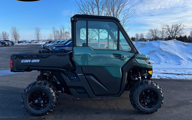 2026 Can-Am Defender DPS CAB HD10
