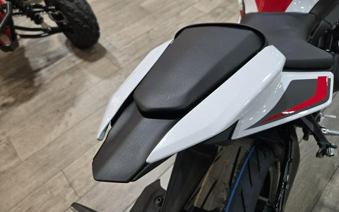 2026 YAMAHA YZFR9 70TH ANNIVERSARY EDITION