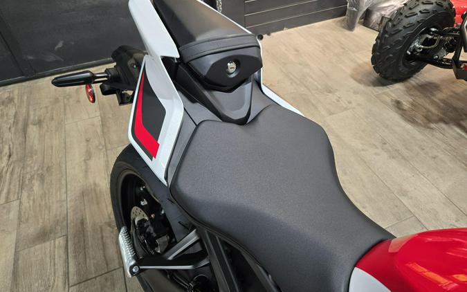 2026 YAMAHA YZFR9 70TH ANNIVERSARY EDITION