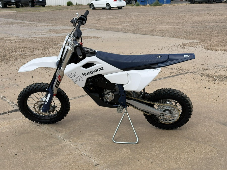 2027 HUSQVARNA EE 5