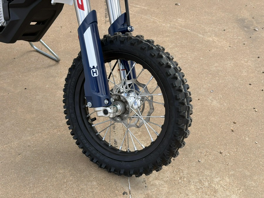 2027 HUSQVARNA EE 5