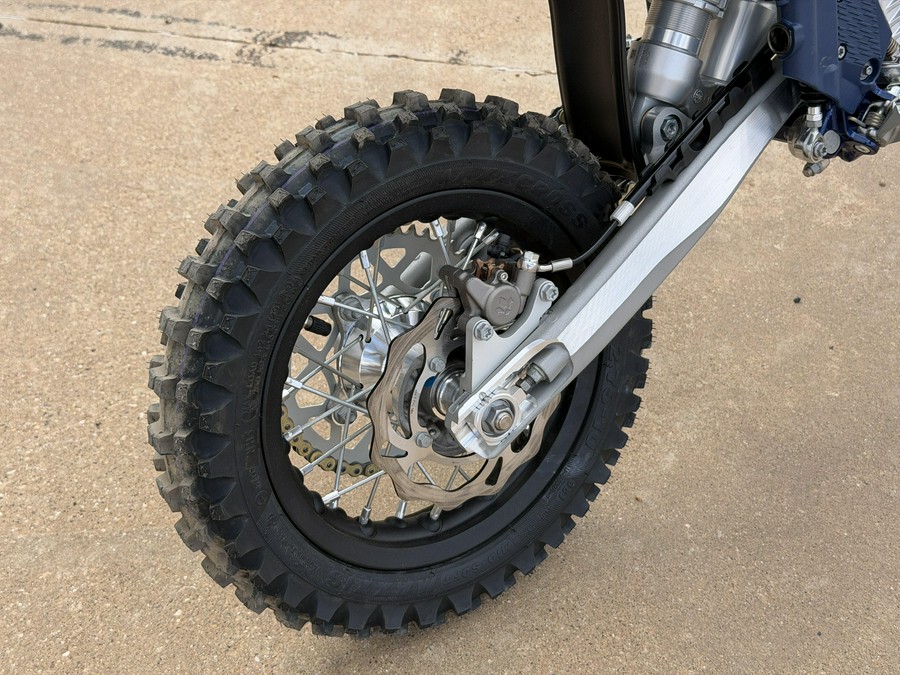 2027 HUSQVARNA EE 5