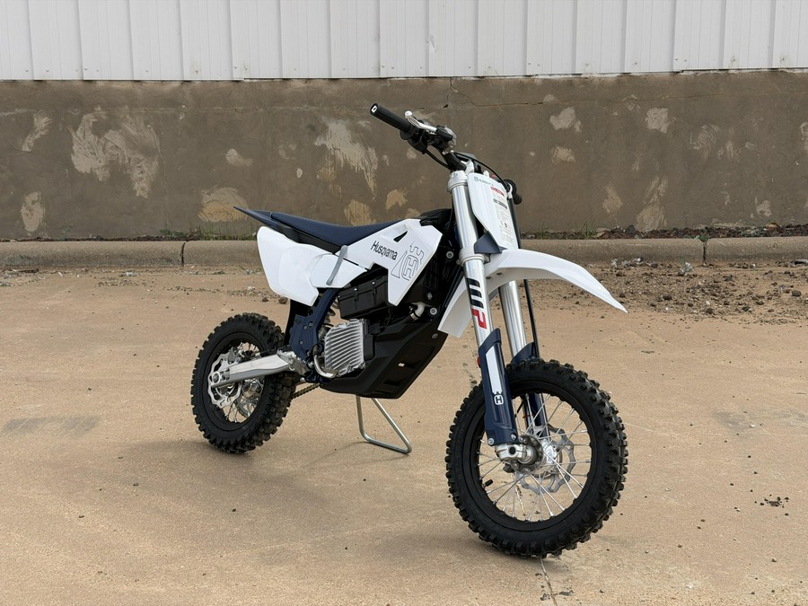 2027 HUSQVARNA EE 5