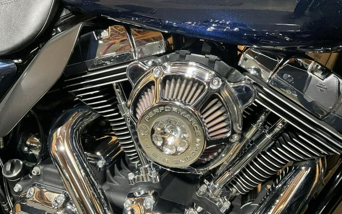 2012 Harley-Davidson® FLTR