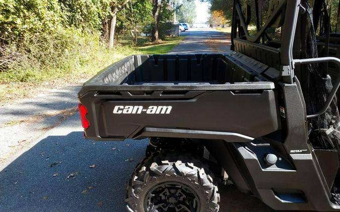 2025 Can-Am® Defender MAX DPS HD9 Stealth Black