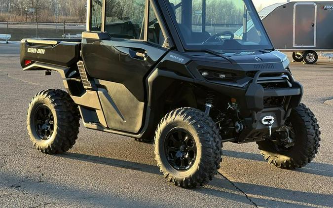 2026 Can-Am® Defender XT CAB HD11